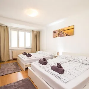  Apartment Lavie